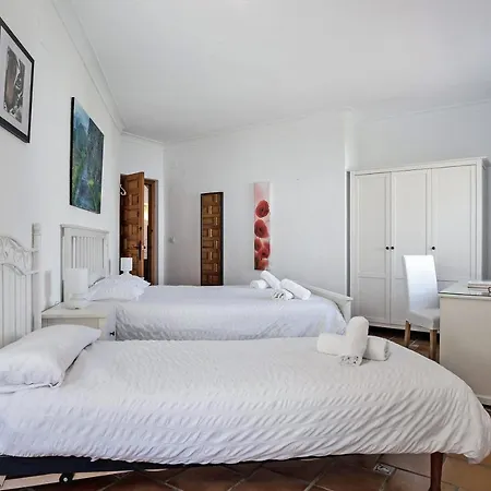 La Contenta Villa *